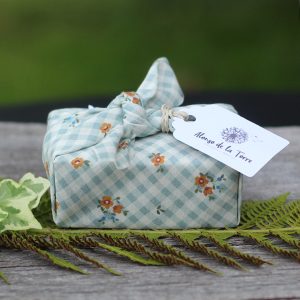 Jabón Artesano Furoshiki – Envoltorio de Tela Reutilizable y Aromas Naturales